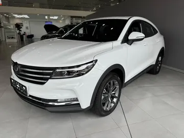 Купить Dongfeng DFSK iX5 Белый 1.5 CVT (137 л.с.) от 2000000 ₽. в Краснодаре