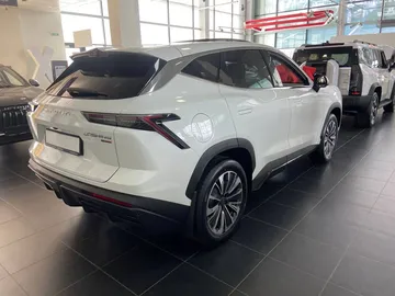 Купить Jetour Dashing Белый 1.5 DCT (147 л.с.) от 2489900 ₽. в Краснодаре