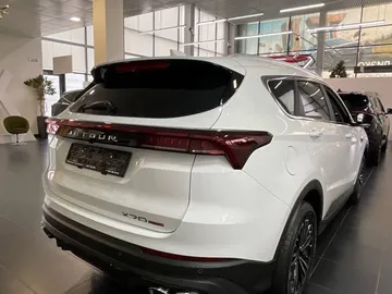 Купить Jetour X70 Plus Белый 1.6T DCT (190 л.с.) от 2799000 ₽. в Краснодаре