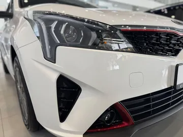 Купить Solaris KRS Белый 1.6 AT (123 л.с.) от 2525000 ₽. в Краснодаре