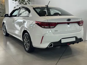 Купить Solaris KRS Белый 1.6 AT (123 л.с.) от 2525000 ₽. в Краснодаре