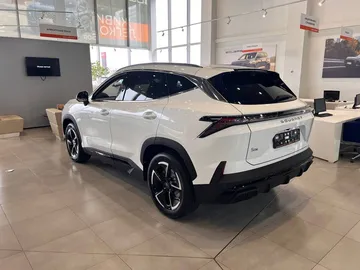 Купить Soueast S06 Белый 1.5T DCT (156 л.с.) от 2999000 ₽. в Краснодаре